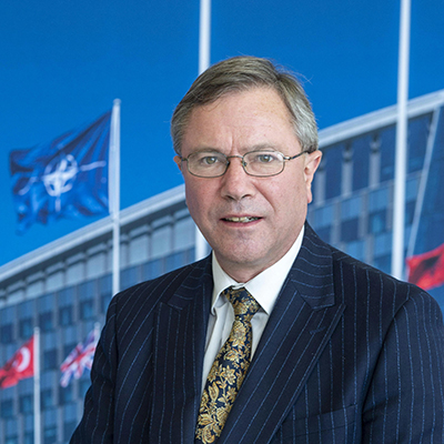 Dr. Bryan WELLS