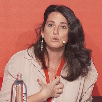 Dr. Ana ELORZA MORENO 